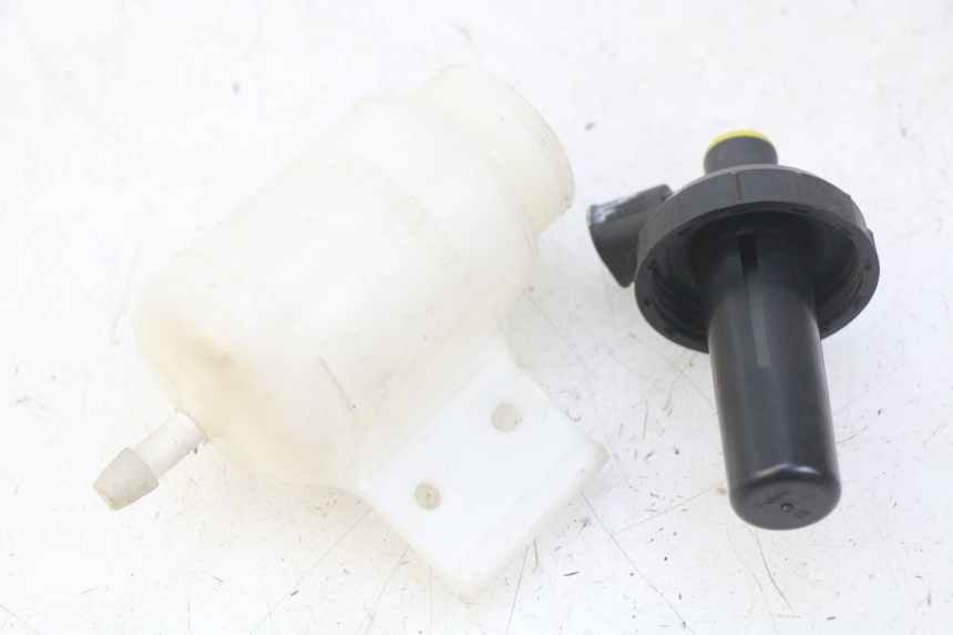 photo de Serbatoio liquido freni RENAULT TWIZY 45 (2012 - 2019)