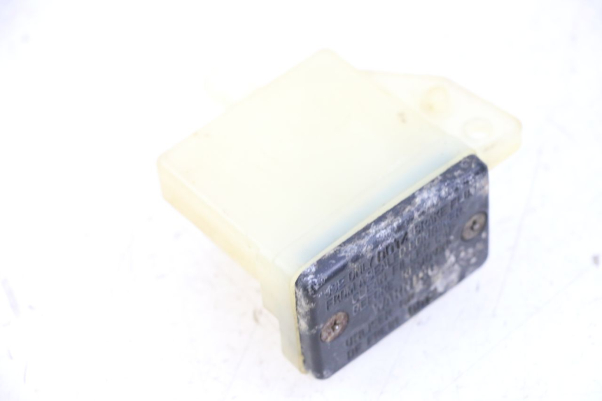 photo de VASO FLUIDO FRENI SUZUKI GSXF GSX F 600 (1988 - 1997)