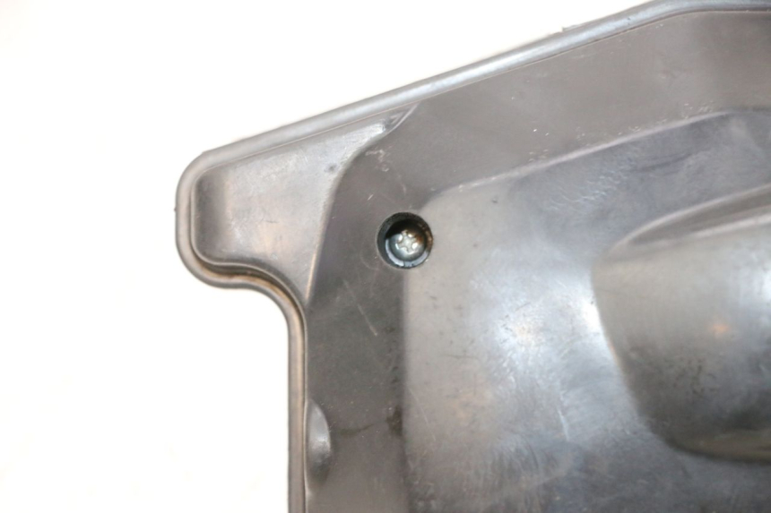 photo de SCATOLA DELL'ARIA MBK BOOSTER SPIRIT NAKED 50 (2004 - 2017) - Dettagli dei punti di fissaggio