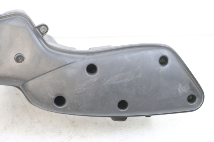 photo de SCATOLA DELL'ARIA PEUGEOT ELYSEO 125 (1999 - 2004) - Dettagli dei punti di fissaggio