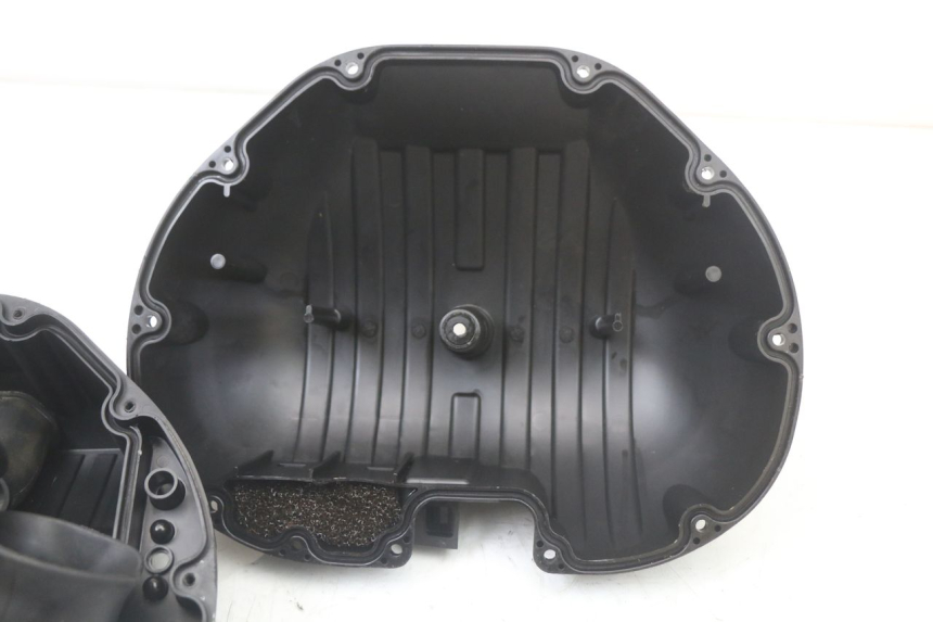 photo de Scatola dell'aria SUZUKI GSR 750 (2011 - 2017)