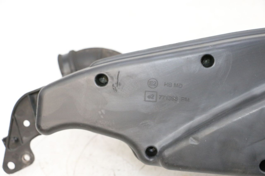 photo de ARIA SCATOLA PEUGEOT SATELIS 125 (2013 - 2018) - Zoom sullo stato d'uso