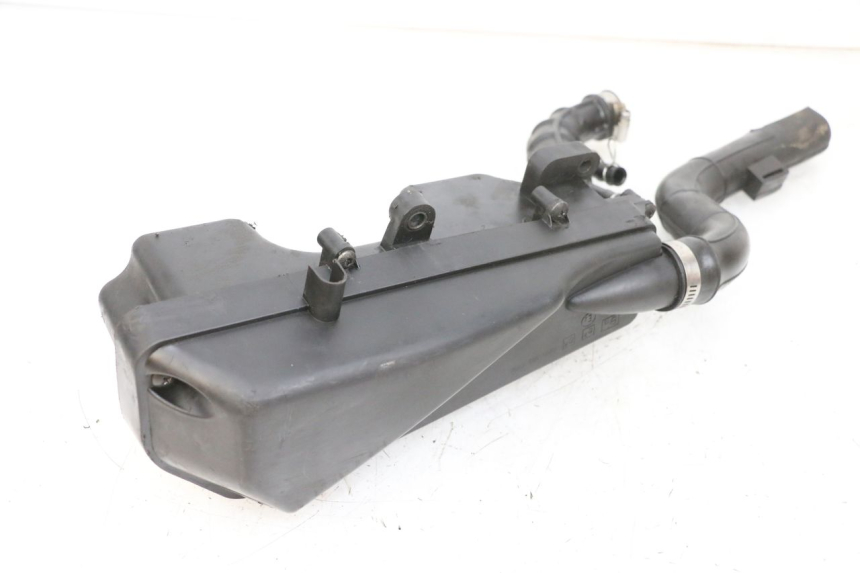 photo de ARIA SCATOLA PEUGEOT SPEEDFIGHT 4 4T EFI 50 (2021 - 2025) - Altra angolazione