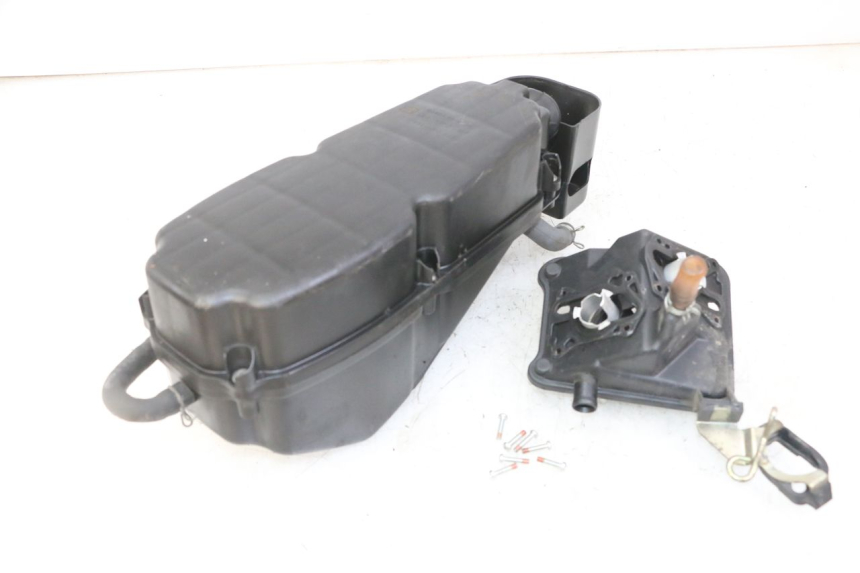 photo de Scatola dell'aria HONDA XLV VARADERO 125 (2000 - 2006)