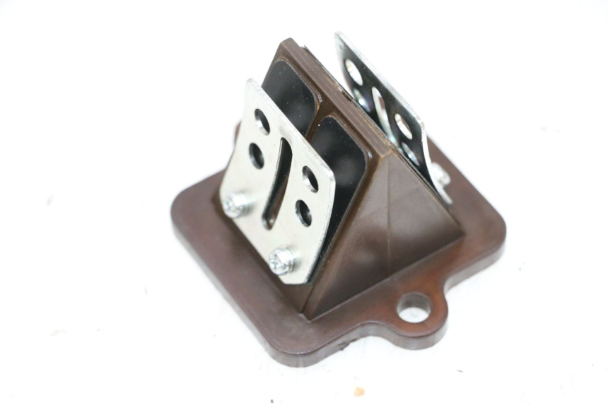 photo de VALVOLA A FARFALLA PEUGEOT KISBEE 2T 50 (2010 - 2017) - Altra angolazione