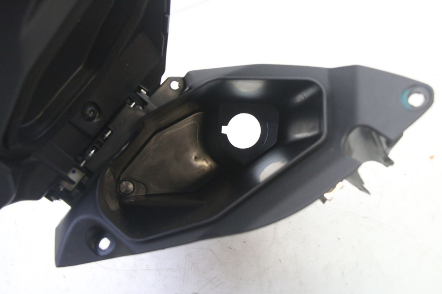 photo de PORTAOGGETTI YAMAHA XMAX X-MAX 125 (2021 - 2025)