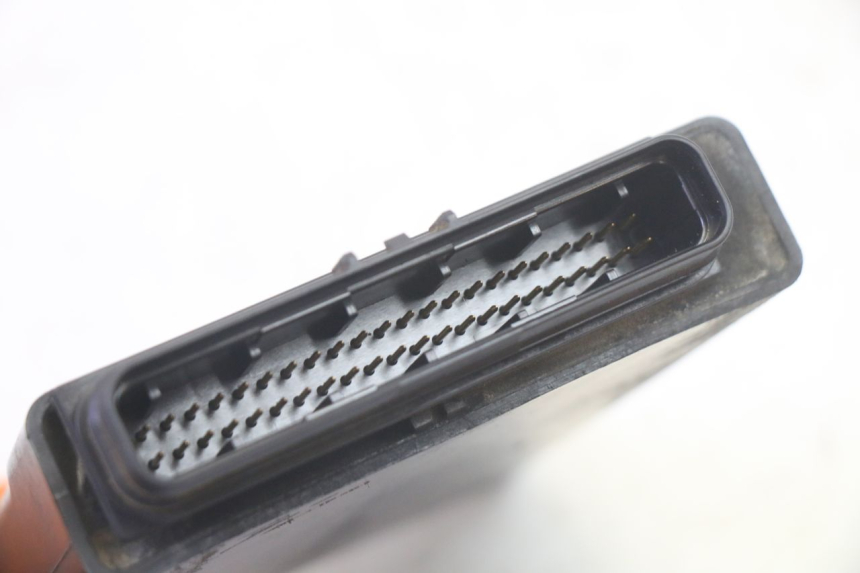 photo de CENTRALINA CDI SUZUKI DL V STROM 1000 (2002 - 2007) - Altra angolazione