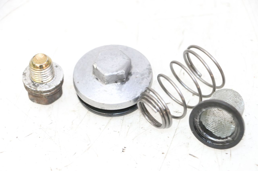 photo de TAPPO OLIO MOTORE KYMCO AGILITY 4T 50 (2005 - 2018)