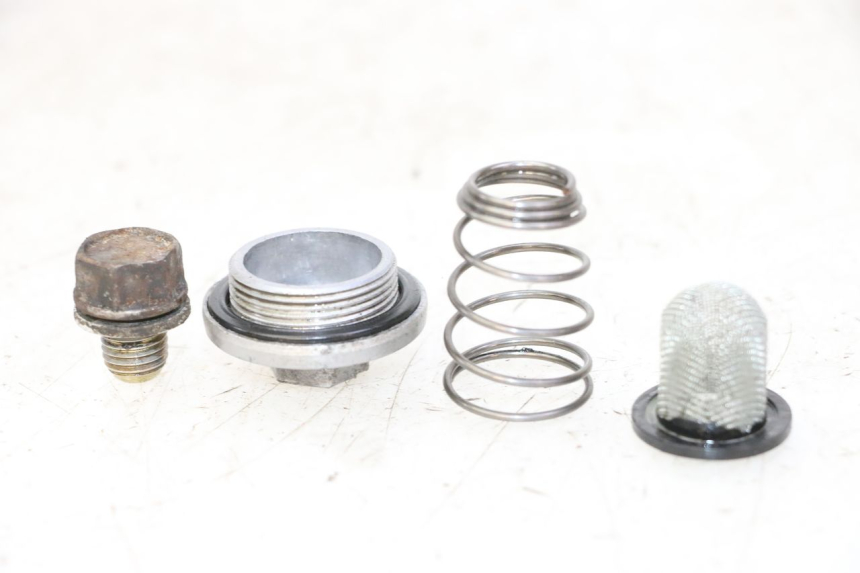 photo de TAPPO OLIO MOTORE KYMCO AGILITY 4T 50 (2005 - 2018)