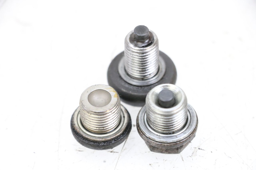 photo de TAPPO OLIO MOTORE SUZUKI BURGMAN EXECUTIVE ABS 650 (2006 - 2012) - Vista principale