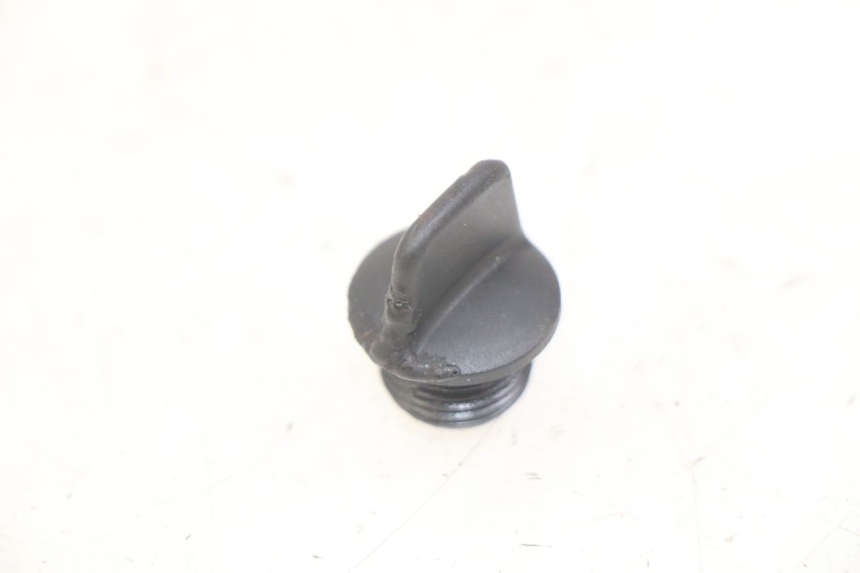 photo de TAPPO COPERCHIO OLIO DERBI GPR 50 (2004 - 2009)