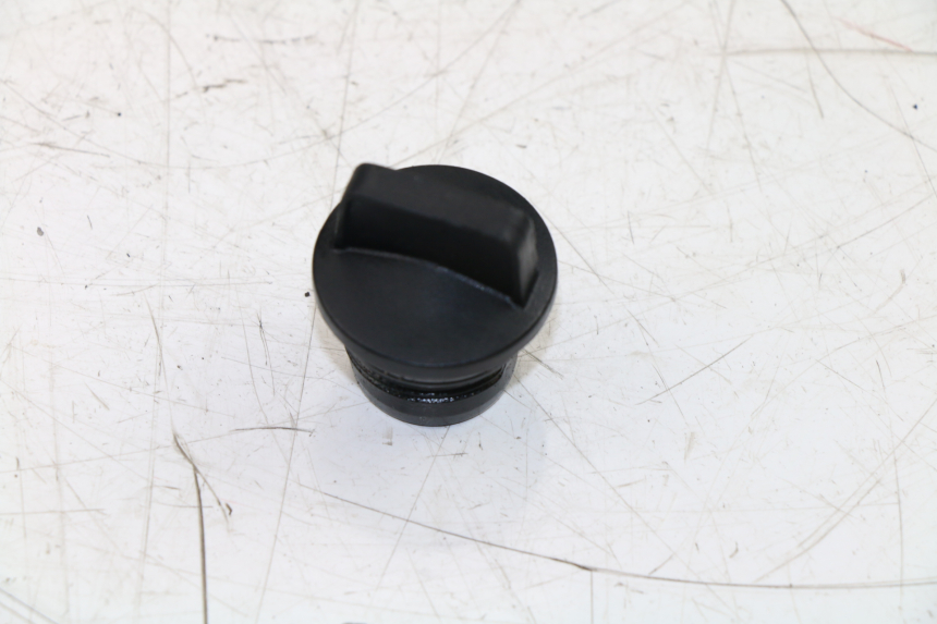 photo de TAPPO OLIO MOTORE DUCATI ST3 992 (2006 - 2008)