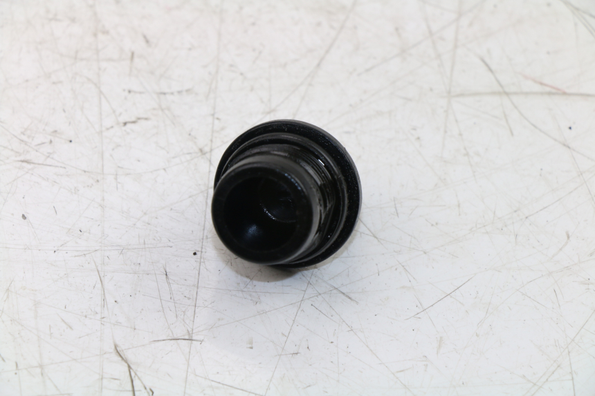 photo de TAPPO OLIO MOTORE DUCATI ST3 992 (2006 - 2008)
