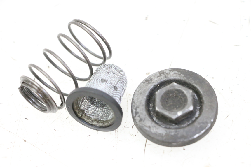 photo de TAPPO OLIO MOTORE HONDA FES S-WING SWING ABS 125 (2007 - 2015)