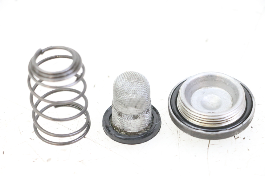 photo de TAPPO OLIO MOTORE HONDA FES S-WING SWING ABS 125 (2007 - 2015)