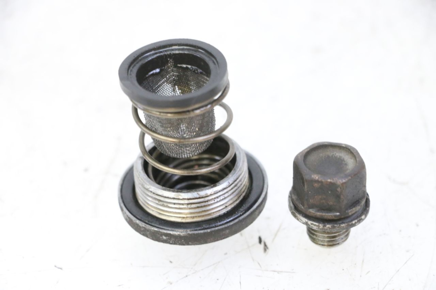 photo de TAPPO OLIO MOTORE KYMCO GRAND DINK 125 (2008 - 2014)