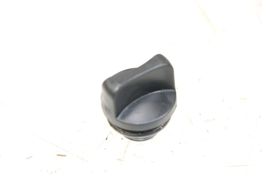 photo de TAPPO OLIO MOTORE RIEJU MRT 50 (2018 - 2021)
