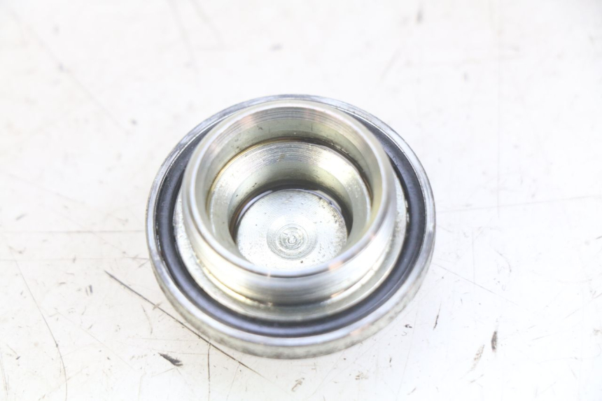 photo de TAPPO COPERCHIO OLIO PIAGGIO XEVO - X EVO 125 (2007 - 2016)