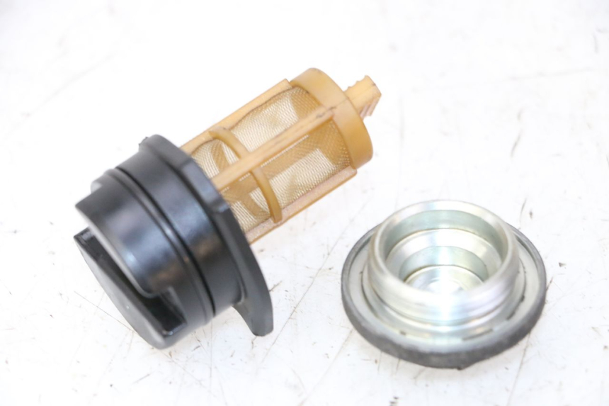 photo de TAPPO COPERCHIO OLIO PIAGGIO XEVO - X EVO 125 (2007 - 2016)