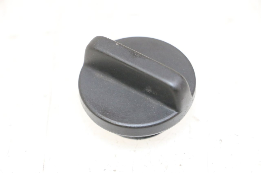 photo de TAPPO OLIO MOTORE YAMAHA FZS FAZER 600 (2001 - 2003)