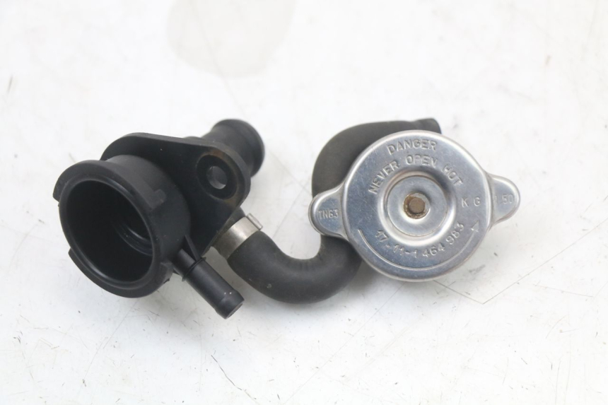 photo de TAPPO DEL RADIATORE BMW C1 125 (2000 - 2003)