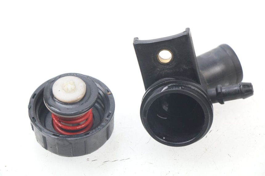 photo de TAPPO DEL RADIATORE CAGIVA NAVIGATOR 1000 (2000 - 2005)