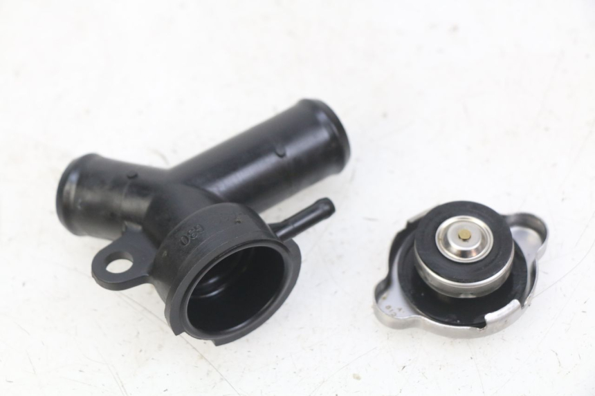 photo de TAPPO DEL RADIATORE HONDA CB R 1000 (2018 - 2023)