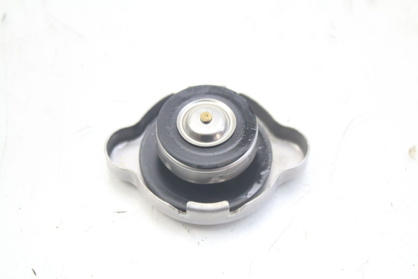 photo de TAPPO DEL RADIATORE HONDA CRF 250 (2010 - 2013)