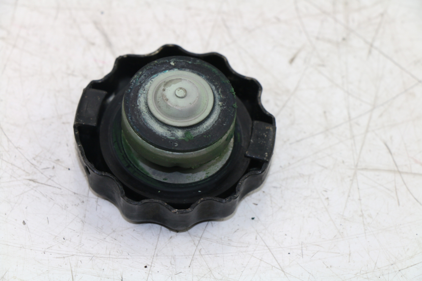 photo de TAPPO DEL RADIATORE DUCATI ST3 992 (2006 - 2008)