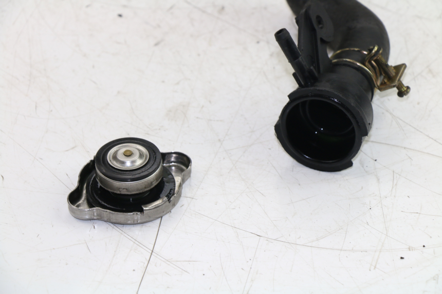 photo de TAPPO DEL RADIATORE KYMCO GRAND DINK 125 (2002 - 2007)