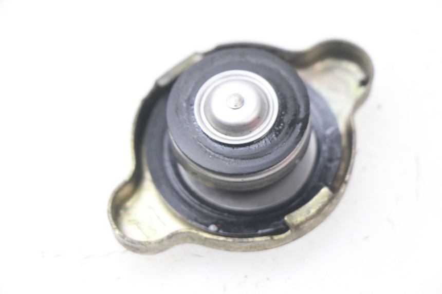photo de TAPPO DEL RADIATORE HONDA CBR 919 RR FIREBLADE 900 (1998 - 1999)