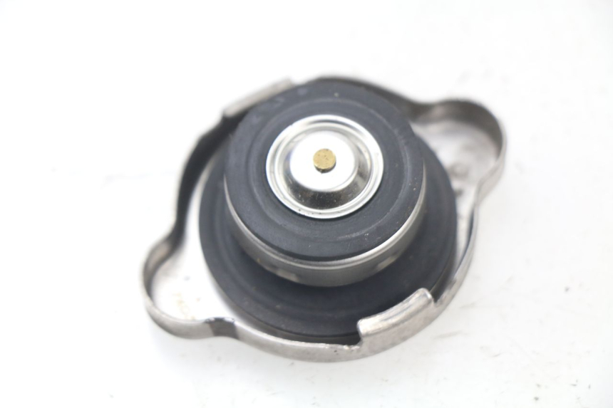 photo de TAPPO DEL RADIATORE HONDA PCX (JF57/JF64) 125 (2014 - 2018)
