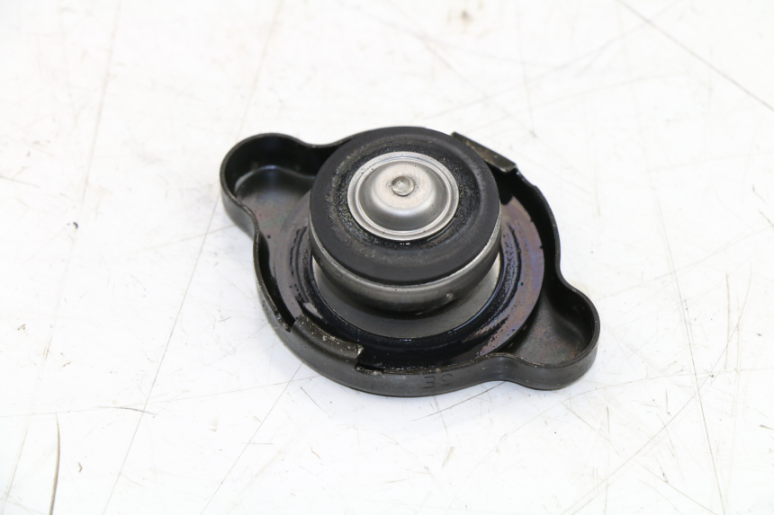 photo de TAPPO DEL RADIATORE KAWASAKI KLR 650 (1998 - 2003)