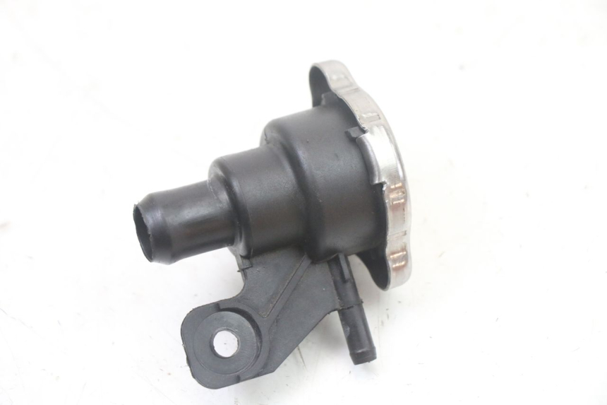 photo de TAPPO DEL RADIATORE KYMCO XCITING 500 (2007 - 2010)