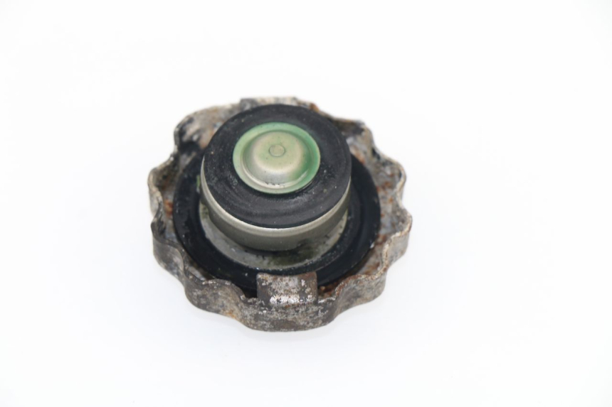 photo de TAPPO DEL RADIATORE DUCATI ST2 944 (1997 - 2003)