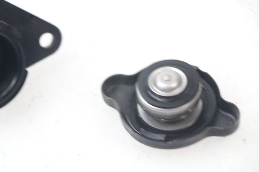 photo de TAPPO DEL RADIATORE SUZUKI AN BURGMAN 400 (2006 - 2010)