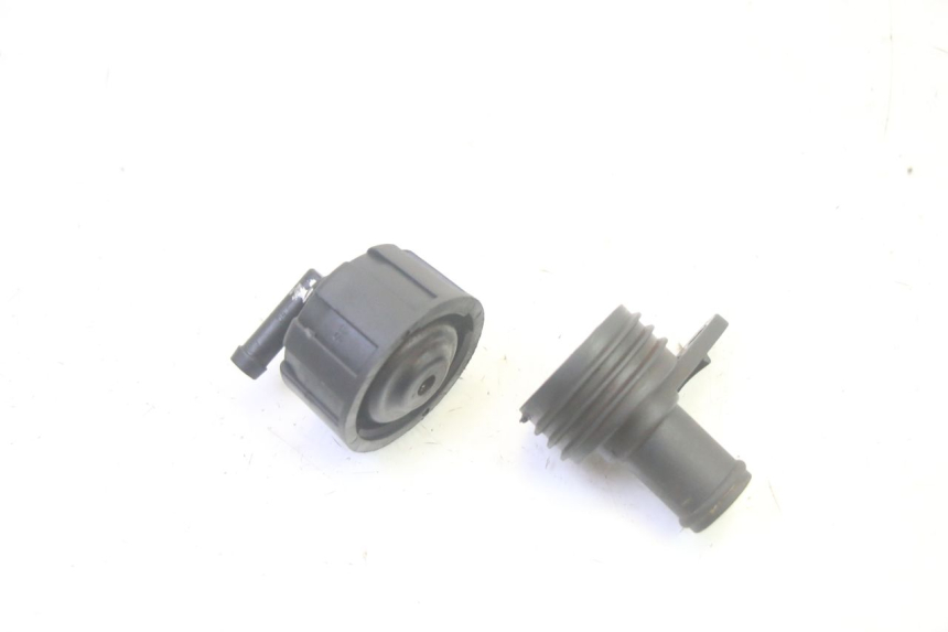 photo de TAPPO DEL RADIATORE YAMAHA XMAX X-MAX 125 (2006 - 2009) - Primo piano tecnico