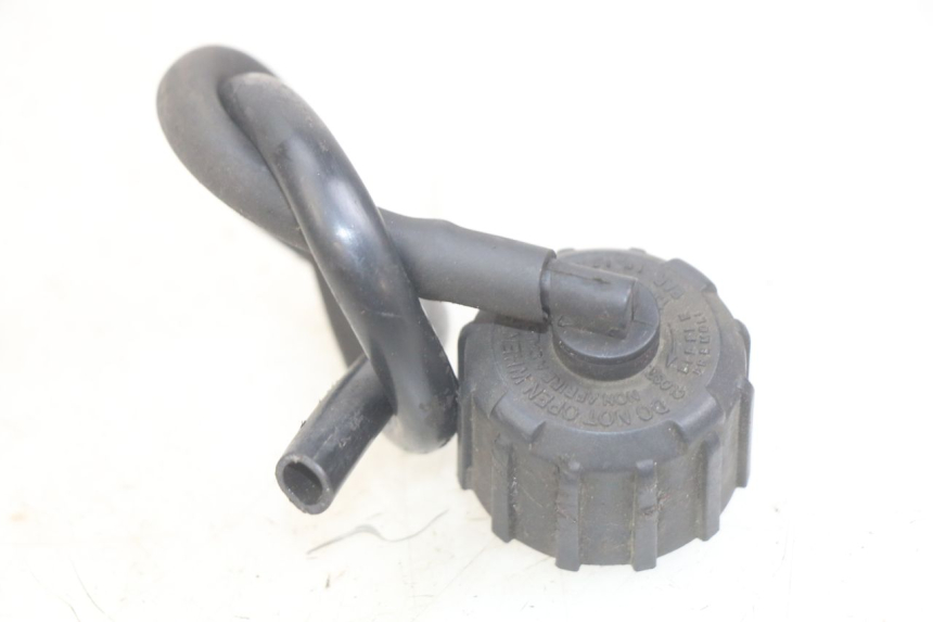 photo de TAPPO DEL RADIATORE PEUGEOT XP6 50 (2006 - 2011)