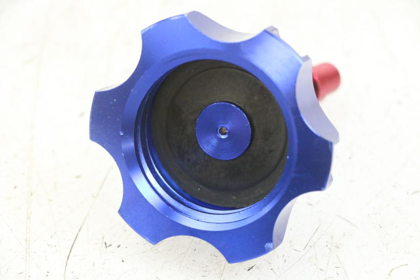 photo de TAPPO SERBATOIO CARBURANTE APOLLO RFZ 125