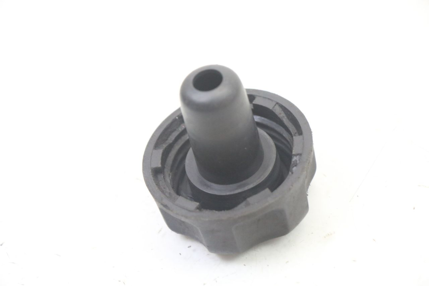 photo de TAPPO SERBATOIO CARBURANTE MBK BOOSTER SPIRIT NAKED 50 (2004 - 2017)