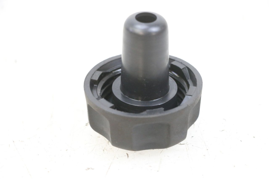 photo de TAPPO SERBATOIO CARBURANTE YAMAHA BW'S EASY 50 (2013 - 2016) - Zoom sullo stato d'uso