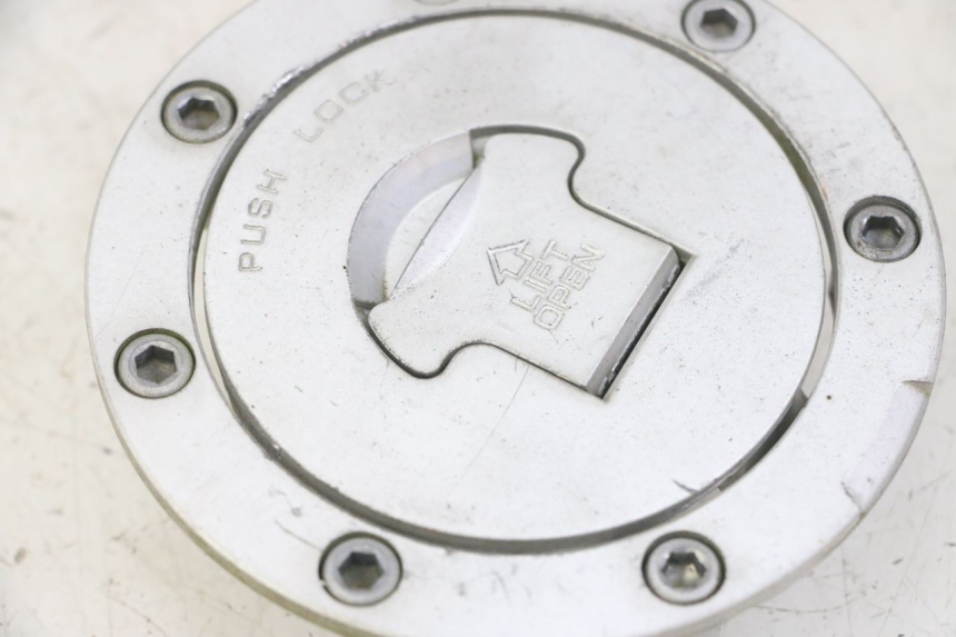 photo de TAPPO SERBATOIO HONDA CBF 500 (2004 - 2007)