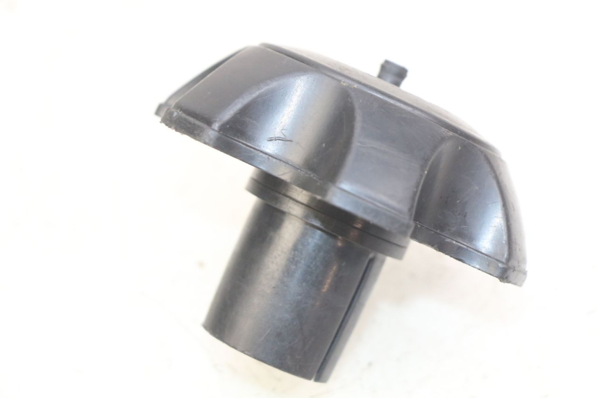 photo de TAPPO SERBATOIO CARBURANTE HONDA CR 80 (2001 - 2003)