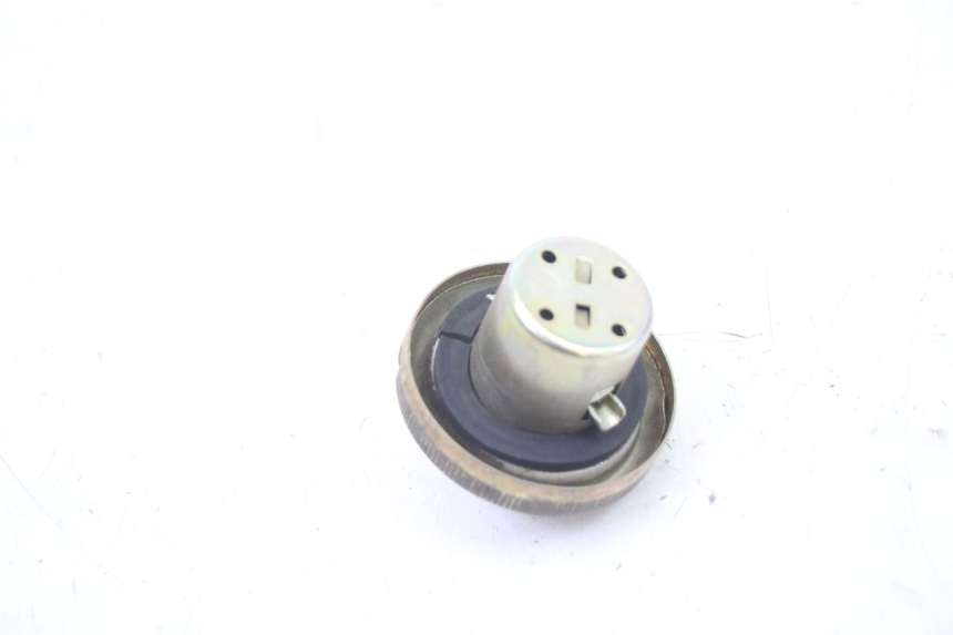 photo de TAPPO SERBATOIO CARBURANTE SYM FIDDLE 2 50 (2008 - 2013)