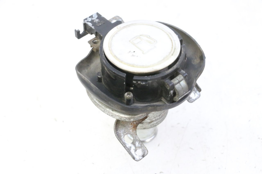 photo de TAPPO SERBATOIO KYMCO GRAND DINK 125 (2002 - 2007)