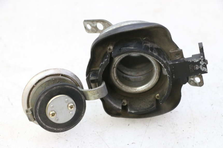 photo de TAPPO SERBATOIO KYMCO GRAND DINK 125 (2002 - 2007)