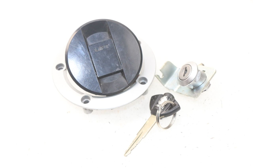 photo de TAPPO SERBATOIO CARBURANTE SUZUKI GSX-R GSXR 750 (2011 - 2016)