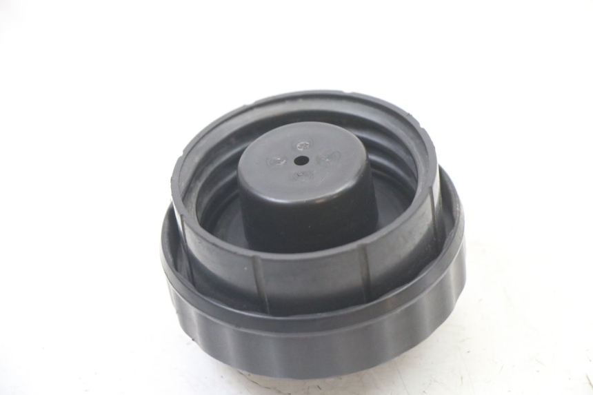 photo de TAPPO SERBATOIO HONDA FES S-WING SWING ABS 125 (2007 - 2015)