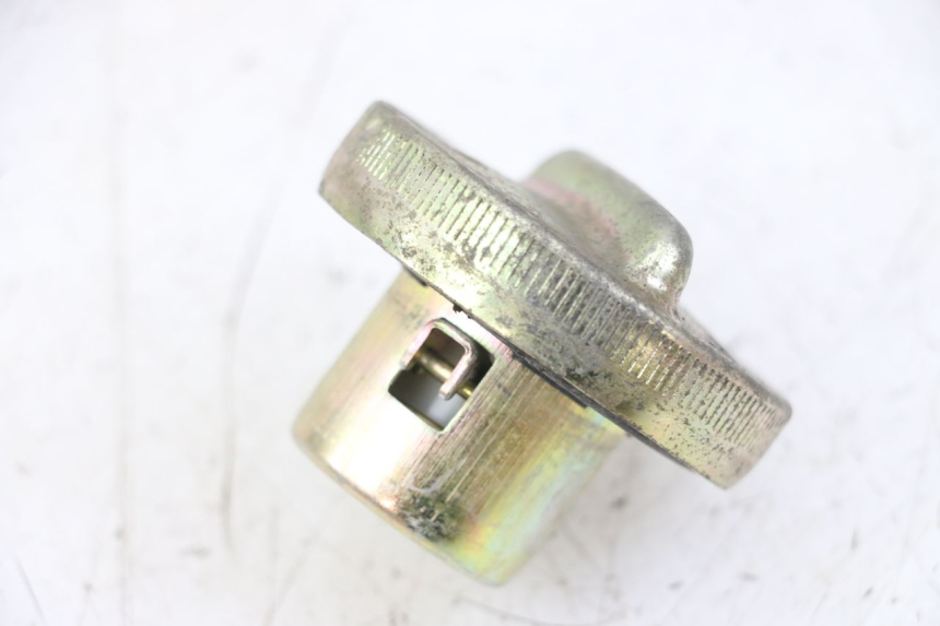 photo de TAPPO SERBATOIO CARBURANTE HONDA SCV LEAD 100 (2003 - 2007)
