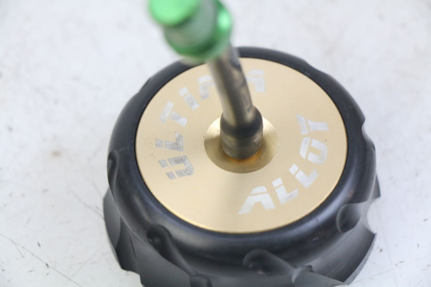 photo de TAPPO SERBATOIO CARBURANTE KAWASAKI KX 85 (2001 - 2013)